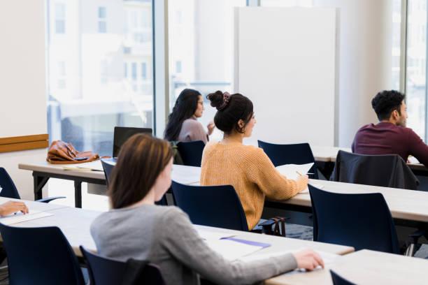 留学生论文代写：提升学术表现的秘密武器